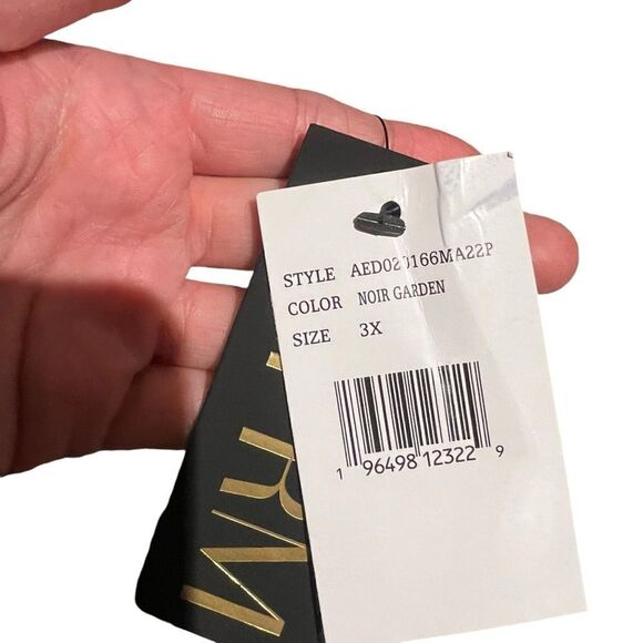 NWT! AFRM Lizette in noir garden floral short sleeve maxi dress - Picture 6 of 12